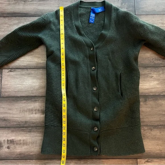 Kit and Ace Merino Wool Classic Green Cardigan Sweater - Picture 6 of 10